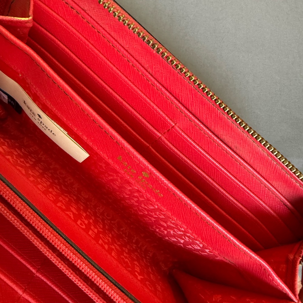 Kate Spade Wallet - Picture 4 of 11